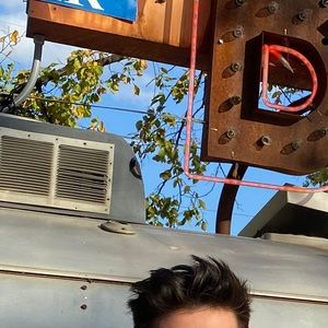 Meet your Posher, Justin